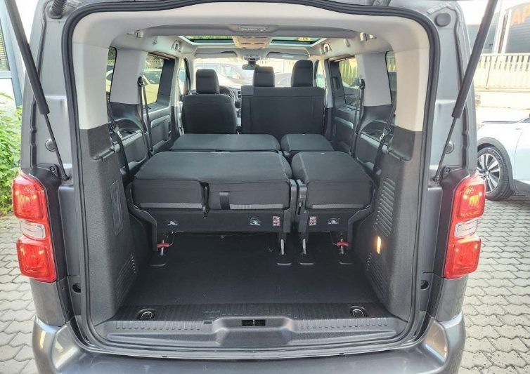 PEUGEOT EXPERT - TRAVELLER