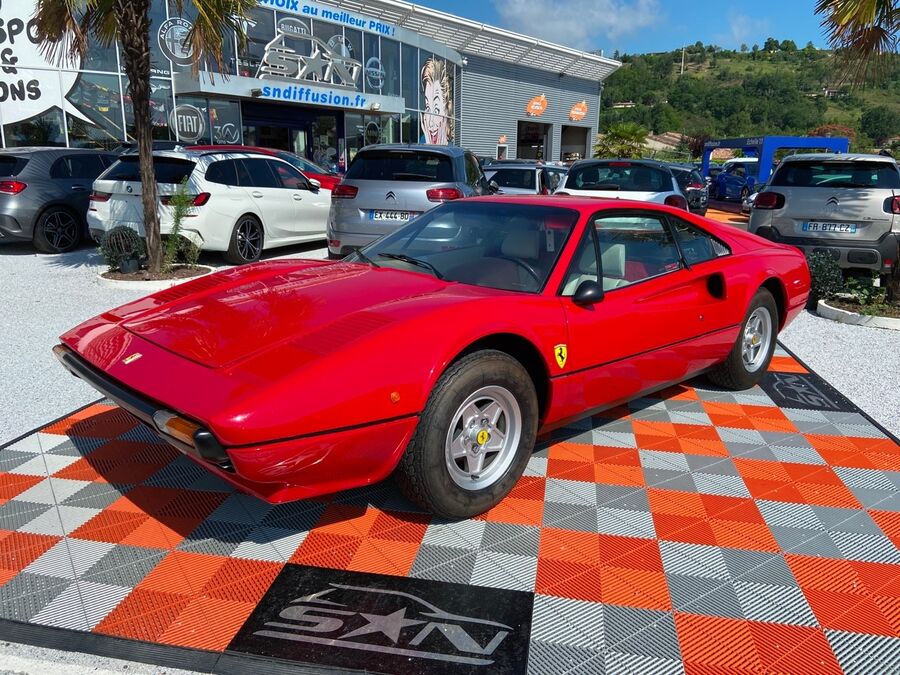 FERRARI 308 GTB VITRORESINA