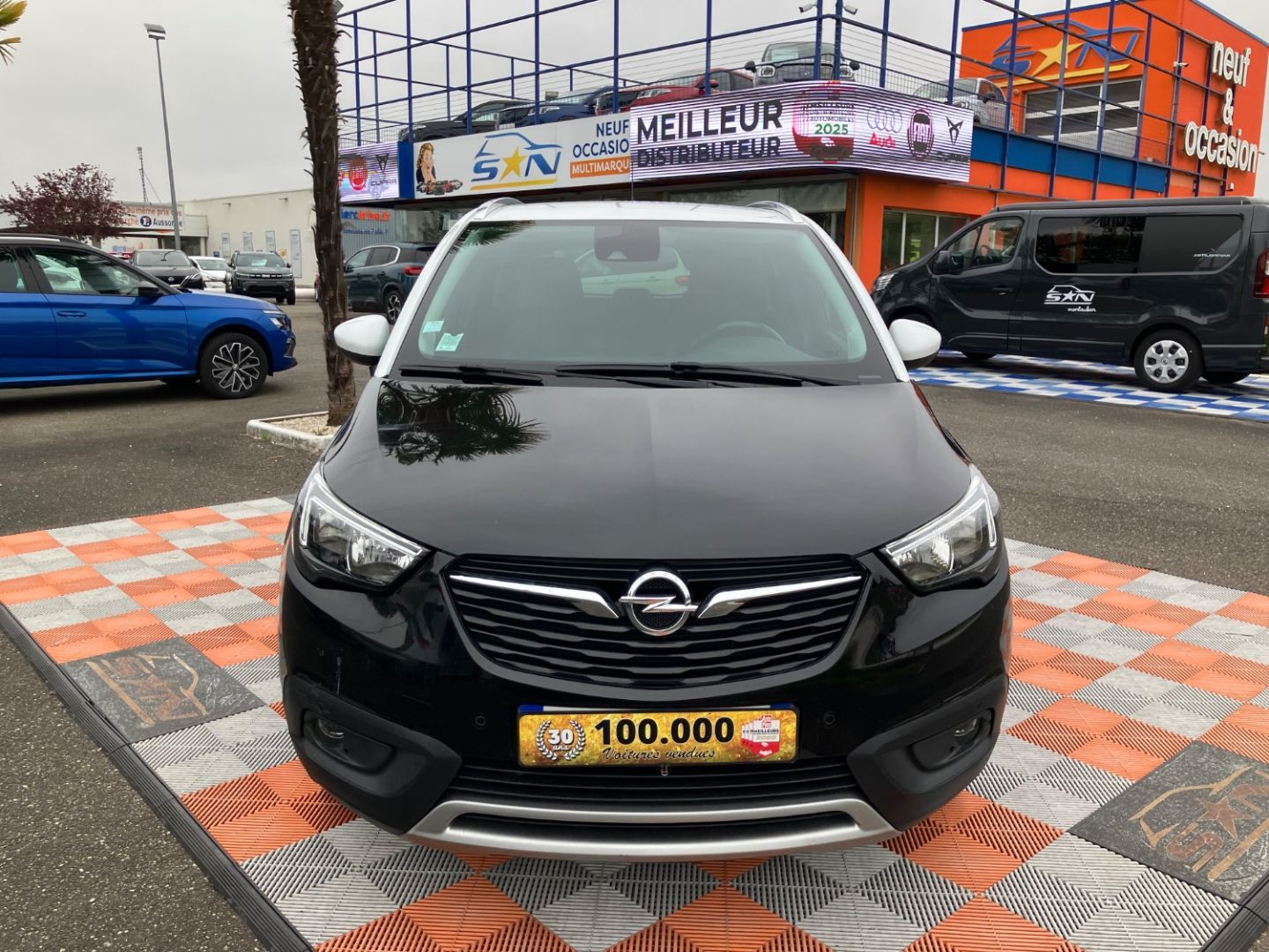 OPEL CROSSLAND X - 1.2 TURBO 110 BVA6 DESIGN 120 ANS GPS Caméra
