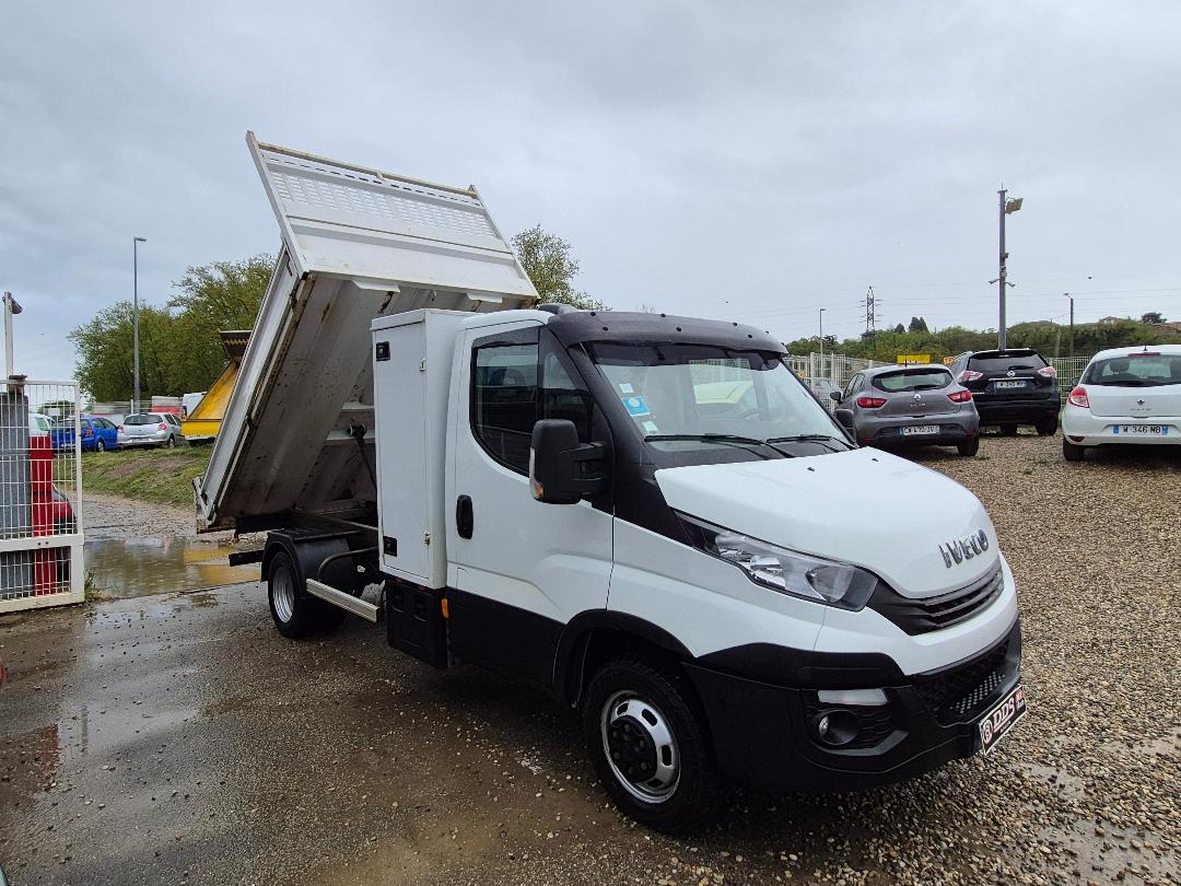 IVECO DAILY 180 CH - 35C18 3L Benne + Coffre CLIM REGUL