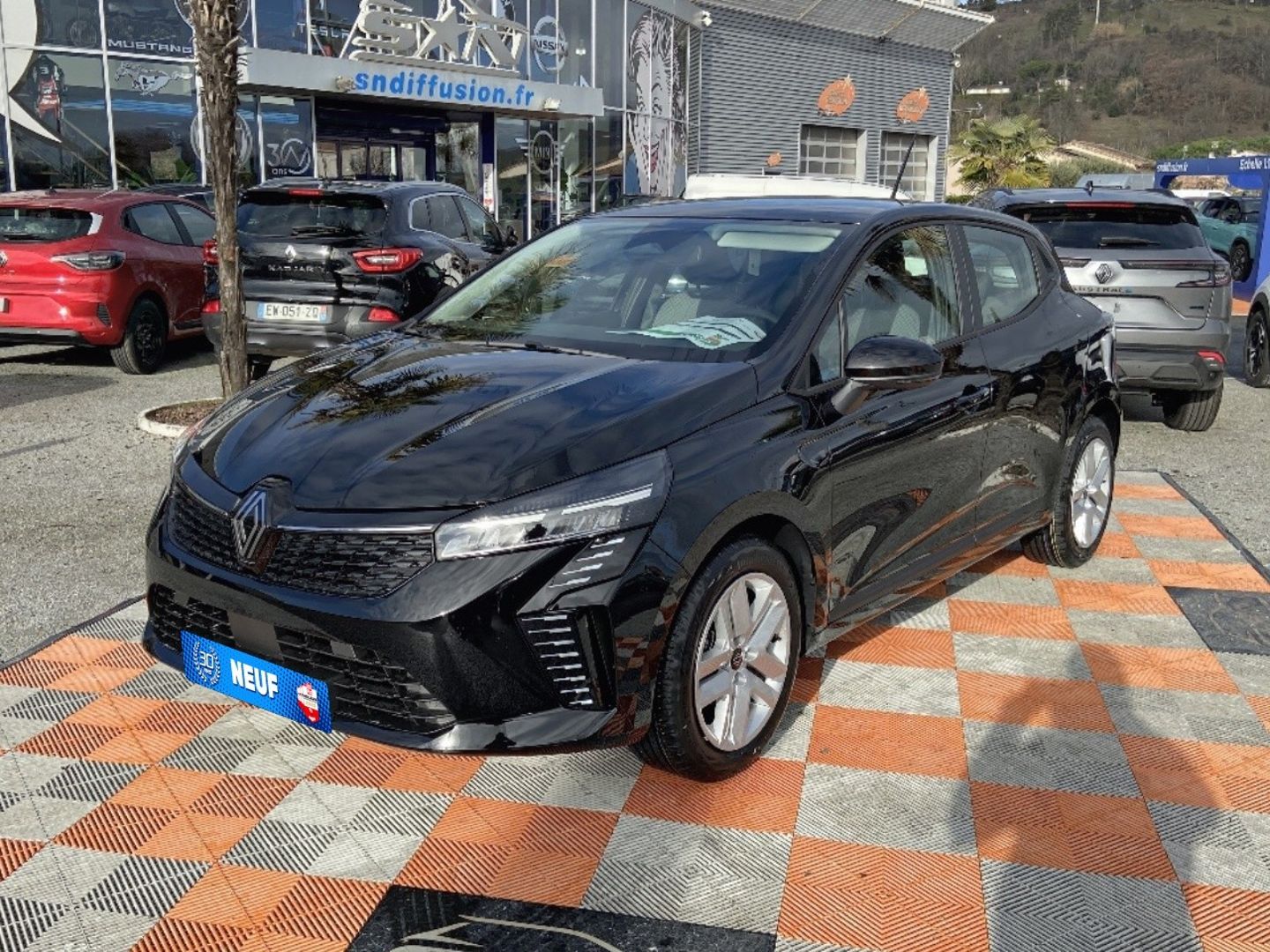 RENAULT CLIO - V TCe 90 BV6 EVOLUTION Ecran Caméra Radar