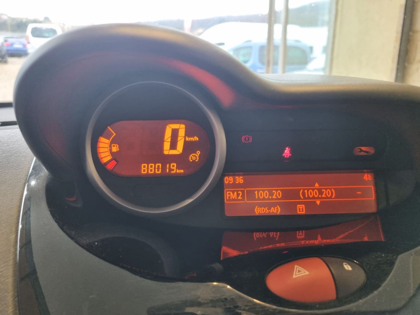 RENAULT TWINGO II - 1.2 16V 75cv CLIM REGUL CT OK