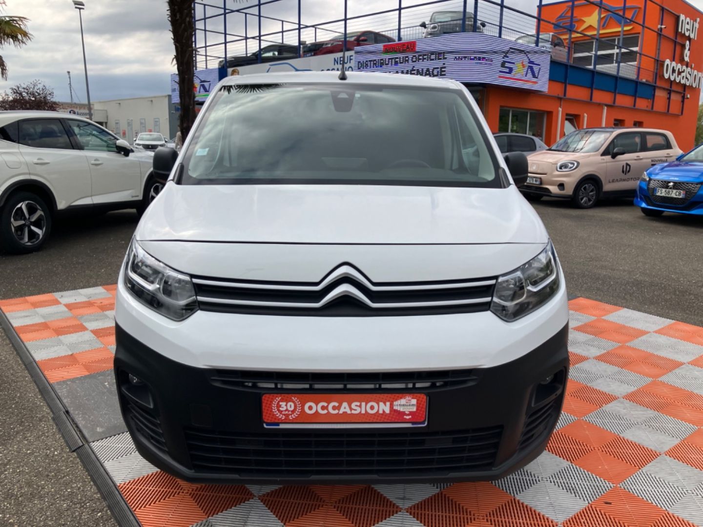 CITROEN BERLINGO FOURGON BlueHDi 100 DRIVER GPS Caméra Bois Radars 3PL