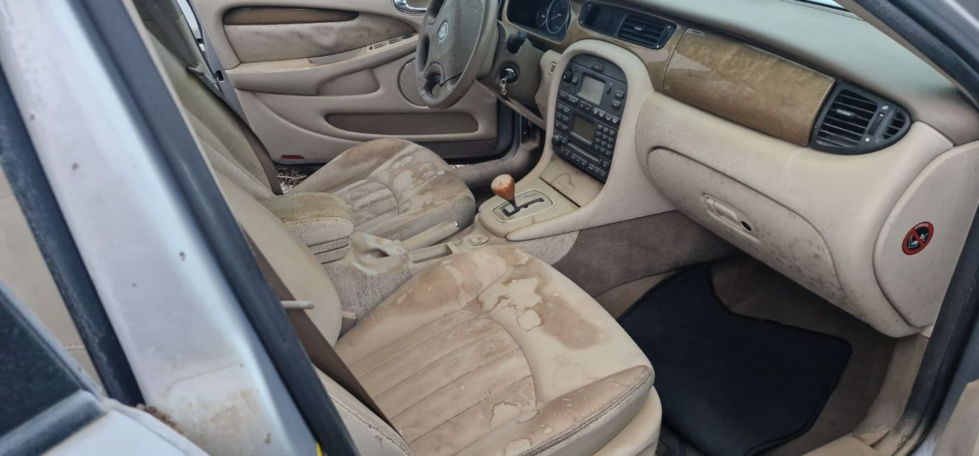 JAGUAR X TYPE - V6 2.1 L cuir POUR PIECES 154 CV