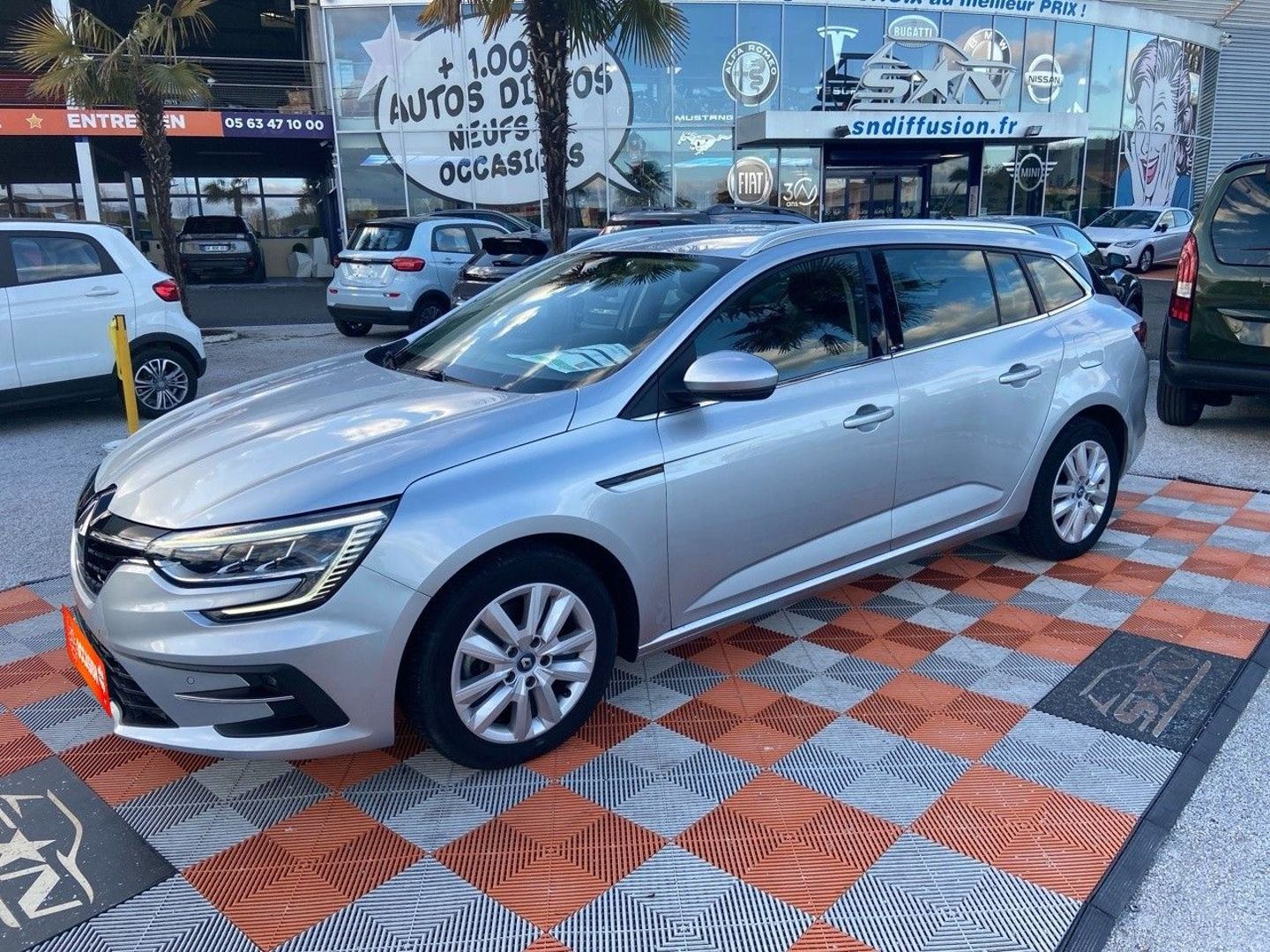 RENAULT MEGANE ESTATE - 1.6 E-TECH BUSINESS