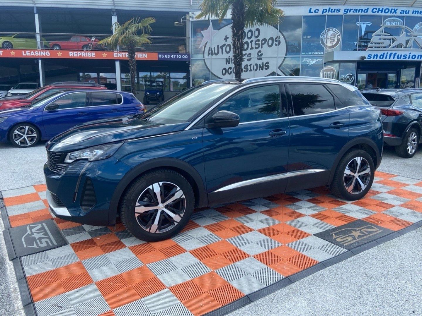 PEUGEOT 3008 BlueHDi 130 EAT8 GT Hayon Grip