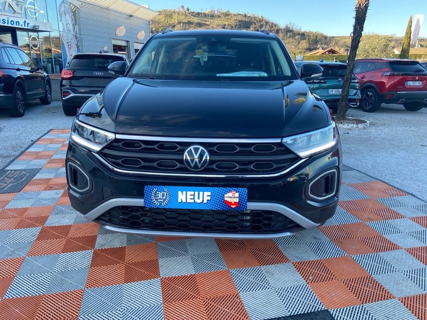 VOLKSWAGEN T-ROC - 2.0 TDI 150 DSG7 VW EDITION Export JA 17" Caméra