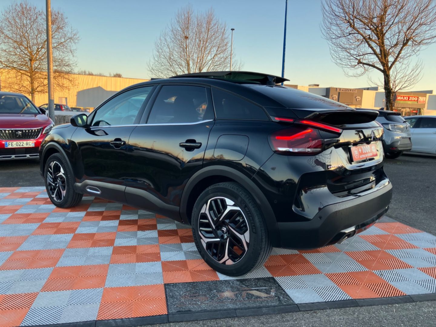 CITROEN C4 - PureTech 130 EAT8 SHINE PACK Toit Ouvrant