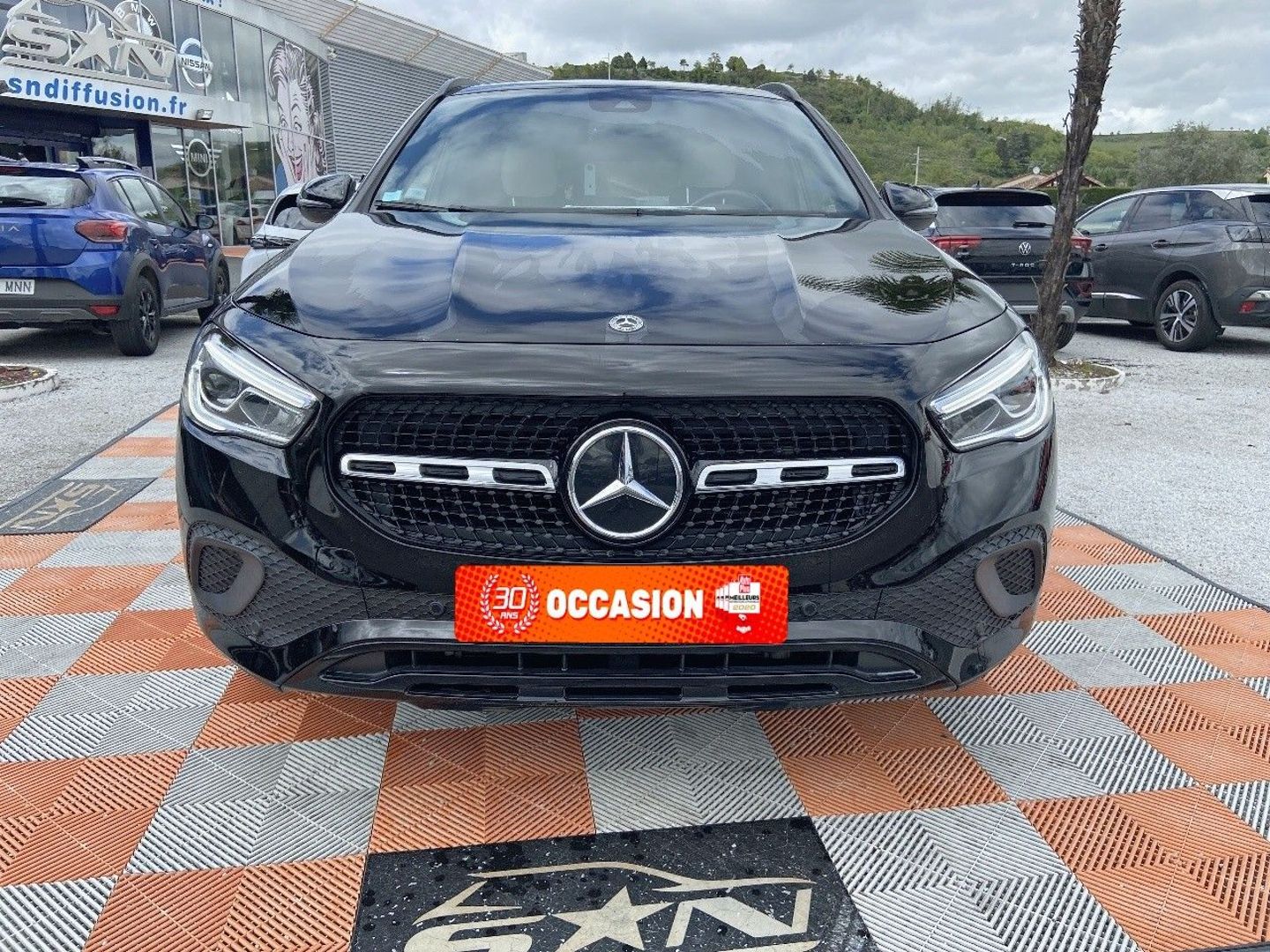 MERCEDES-BENZ GLA - 200 PROGRESSIVE LINE 163 PACK PREMIUM