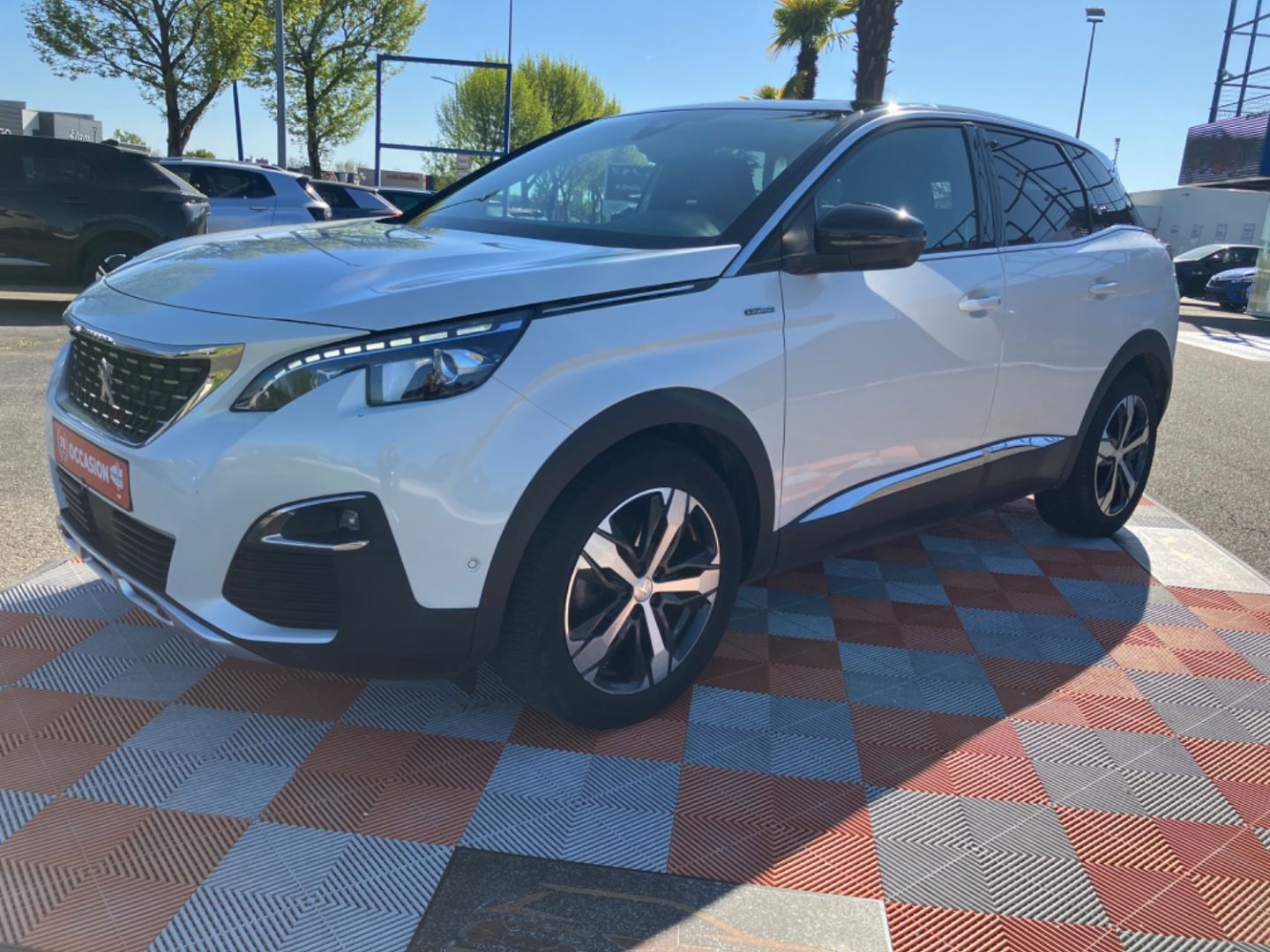 PEUGEOT 3008 1.5 BlueHDI 130 BV6 GT LINE Grip Control