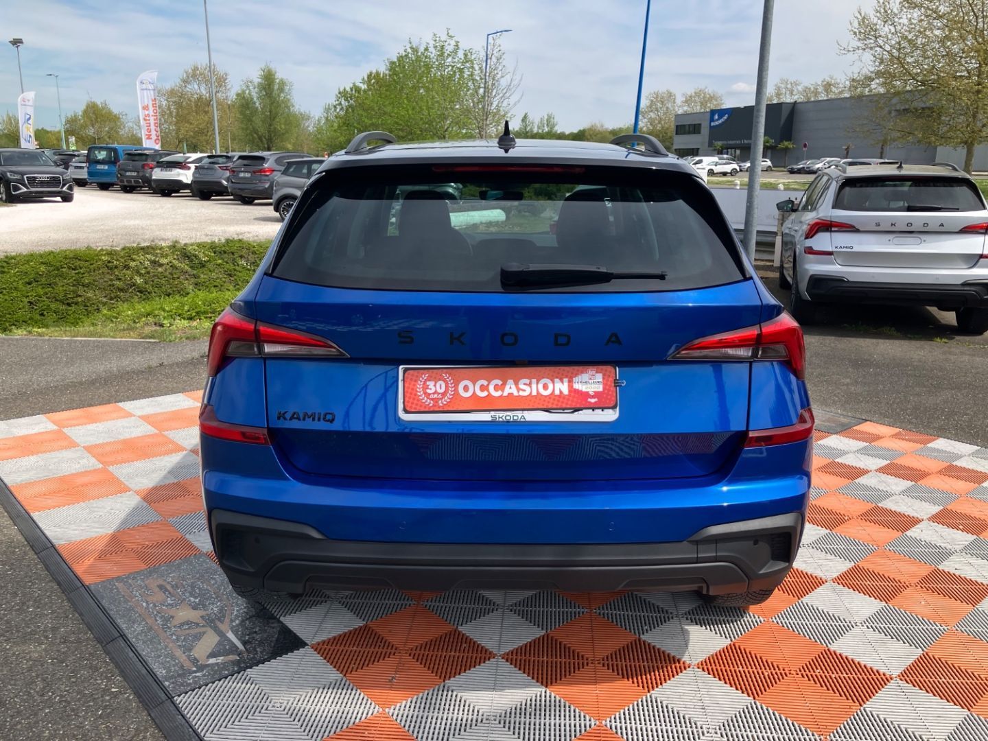 SKODA KAMIQ - 1.5 TSI 150 BV6 STYLE Caméra JA 17" Black Pack