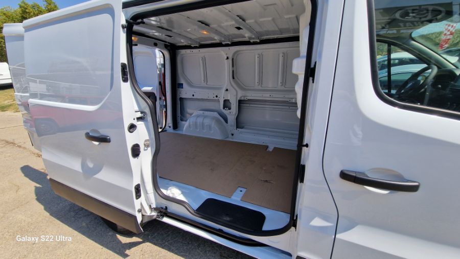 RENAULT TRAFIC NEUF - 150 CH GPS CLIM REGUL L1H1 RED EDITION