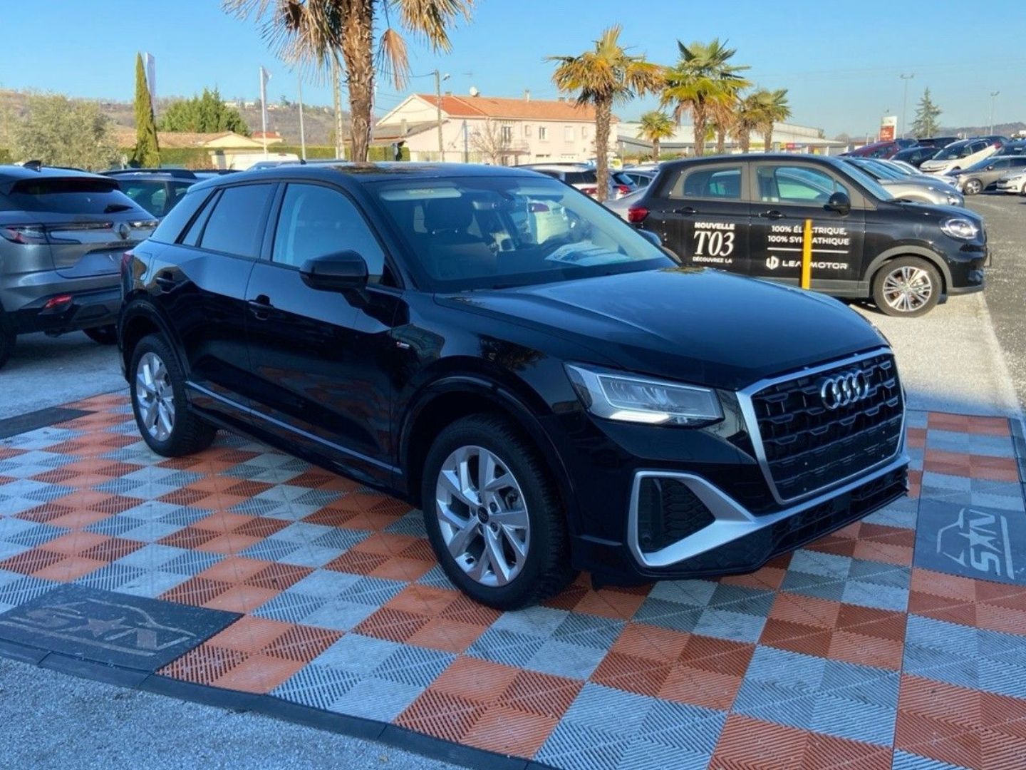 AUDI Q2 - 35 TFSI 150 S-TRONIC S-LINE Ext GPS Caméra Hayon Keyless