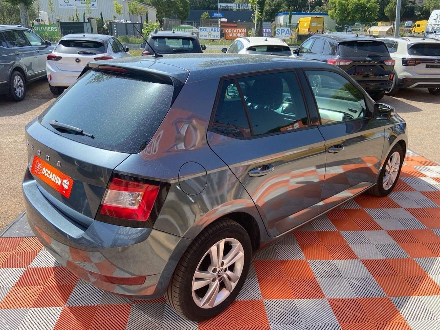 SKODA FABIA - 1.0 TSI 95 AMBITION Caméra JA 15"