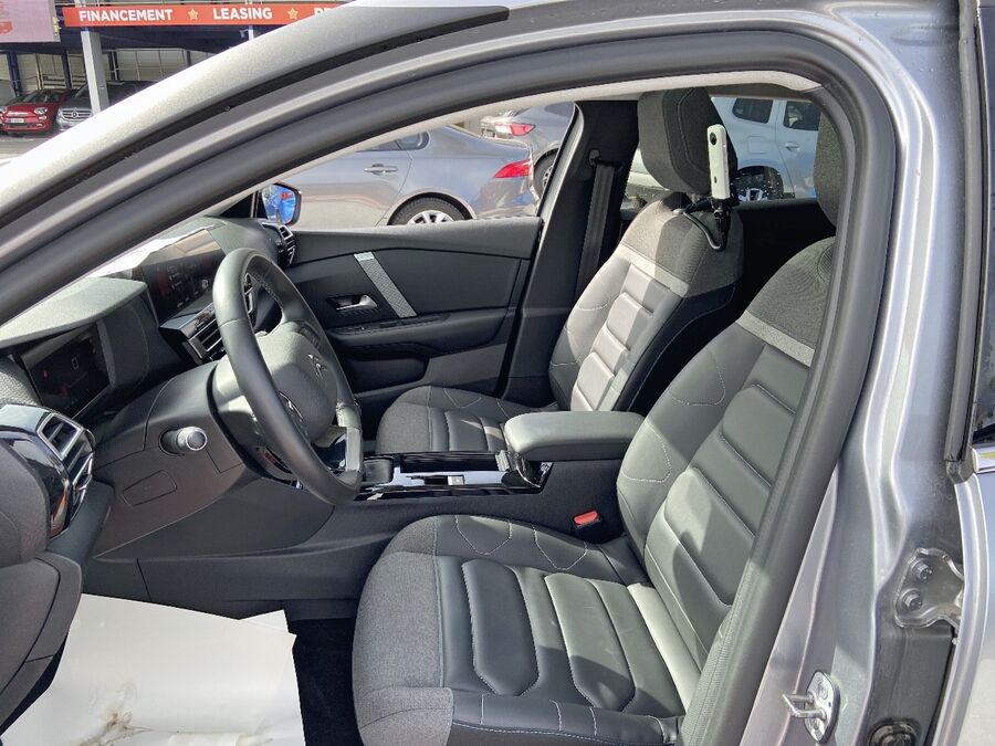 CITROEN C4 - BlueHDi 110 BV6 SHINE GPS Toit Ouvrant Caméra 360° Hifi
