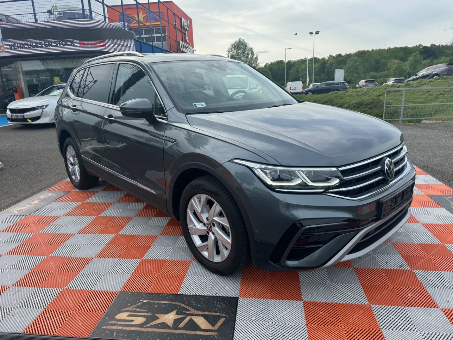 VOLKSWAGEN TIGUAN - 2.0 TDI 150 DSG ELEGANCE ALLSPACE 7PL GPS Caméra Pack Hiver