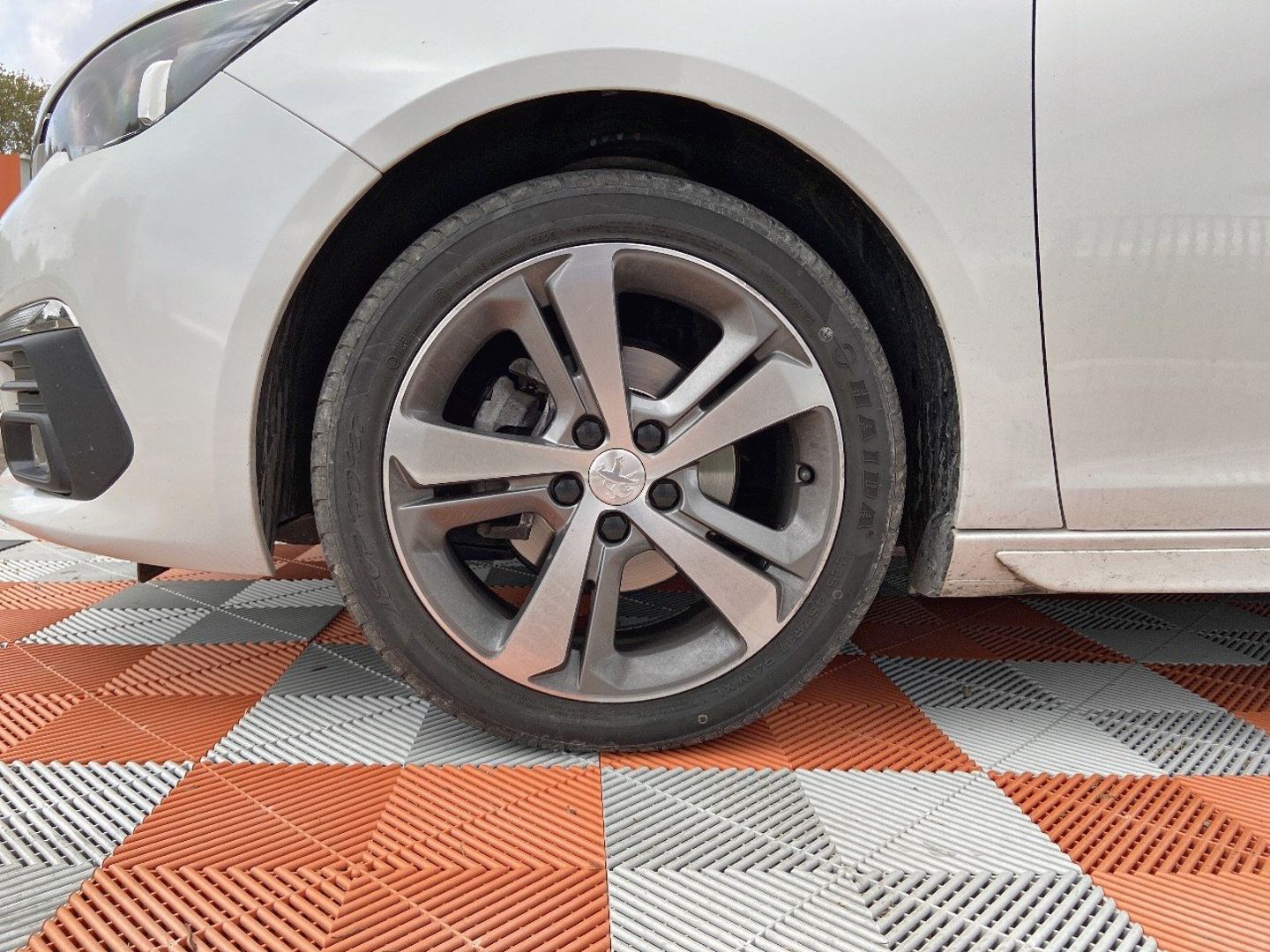 PEUGEOT 308 - BlueHDi 130 EAT8 GT LINE Toit Pano