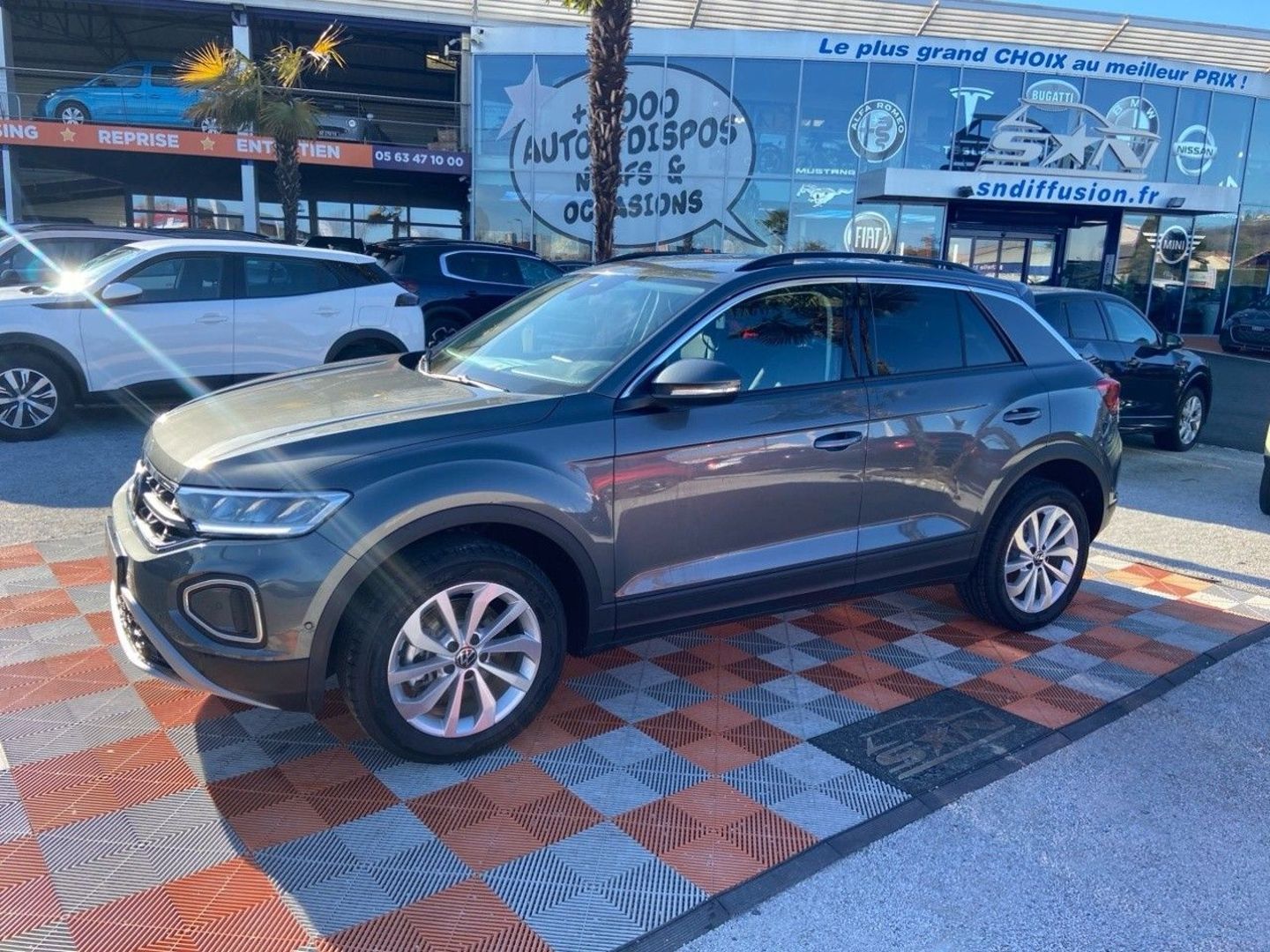 VOLKSWAGEN T-ROC - 2.0 TDI 150 DSG7 VW EDITION Export JA 17" Caméra