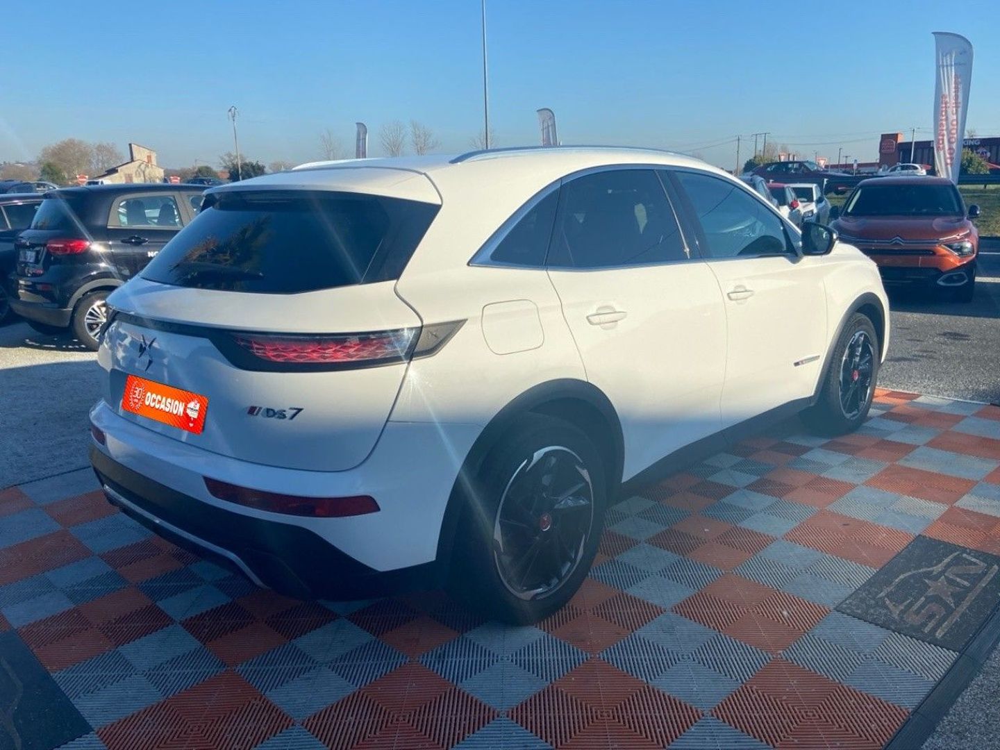 DS DS7 CROSSBACK - BlueHdi 130 EAT8 PERFORMANCE LINE + Toit Hifi Focal Siège Elec 1°Main