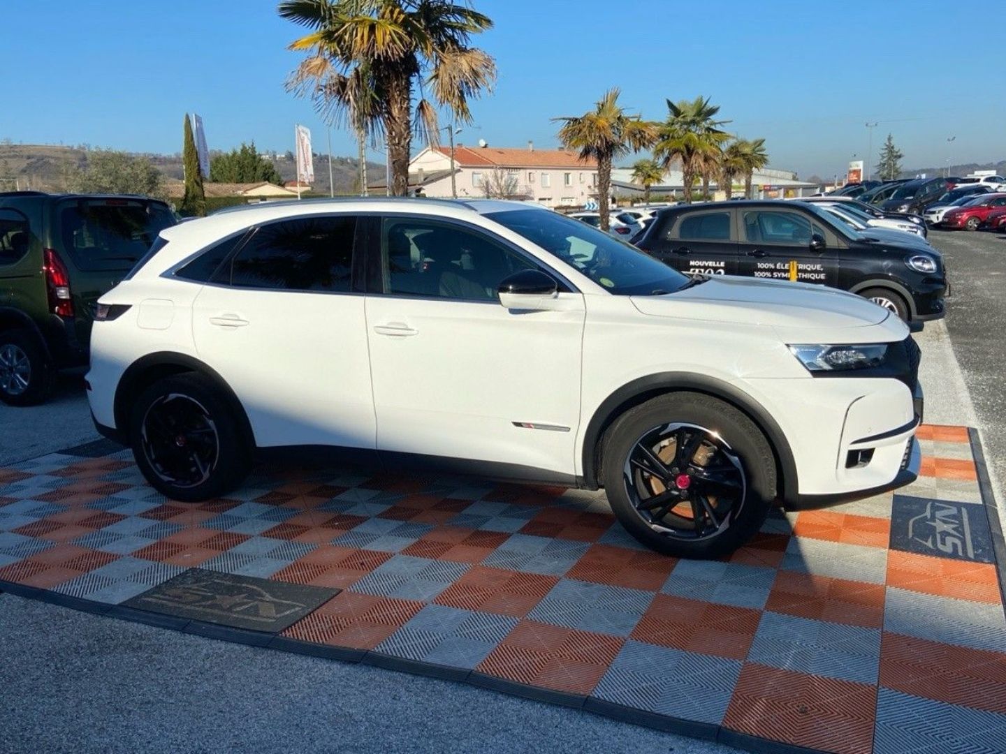 DS DS7 CROSSBACK - BlueHdi 130 EAT8 PERFORMANCE LINE + Toit Hifi Focal Siège Elec 1°Main