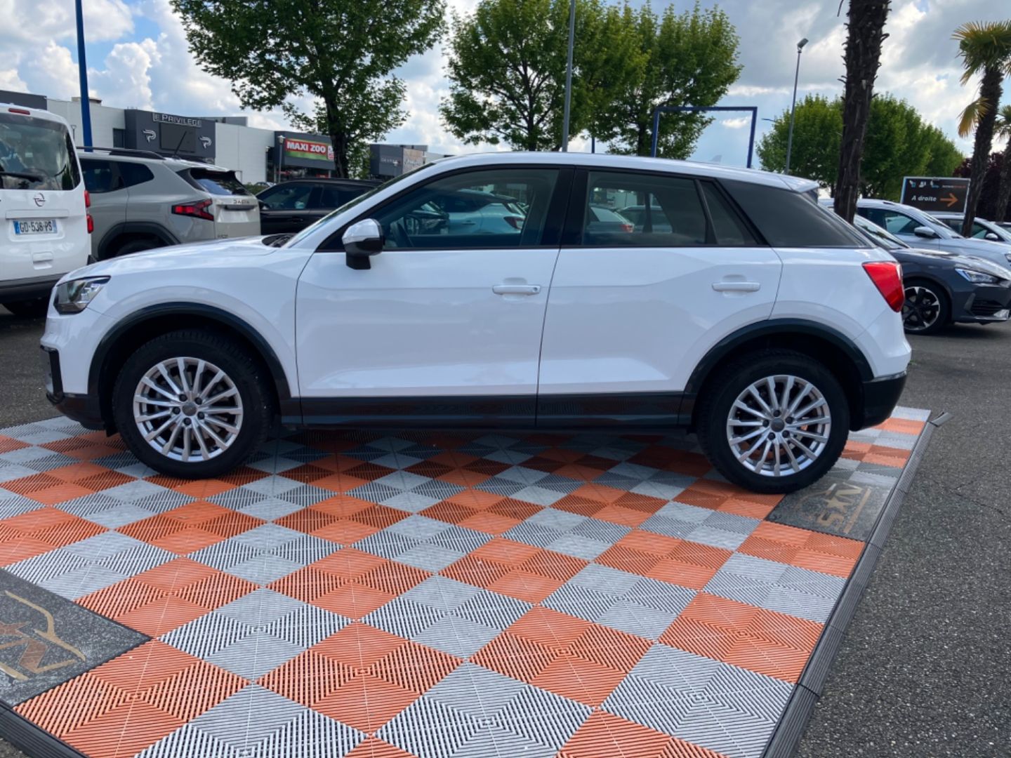 AUDI Q2 - 1.4 TFSI 150 S-TRONIC DESIGN GPS Attelage