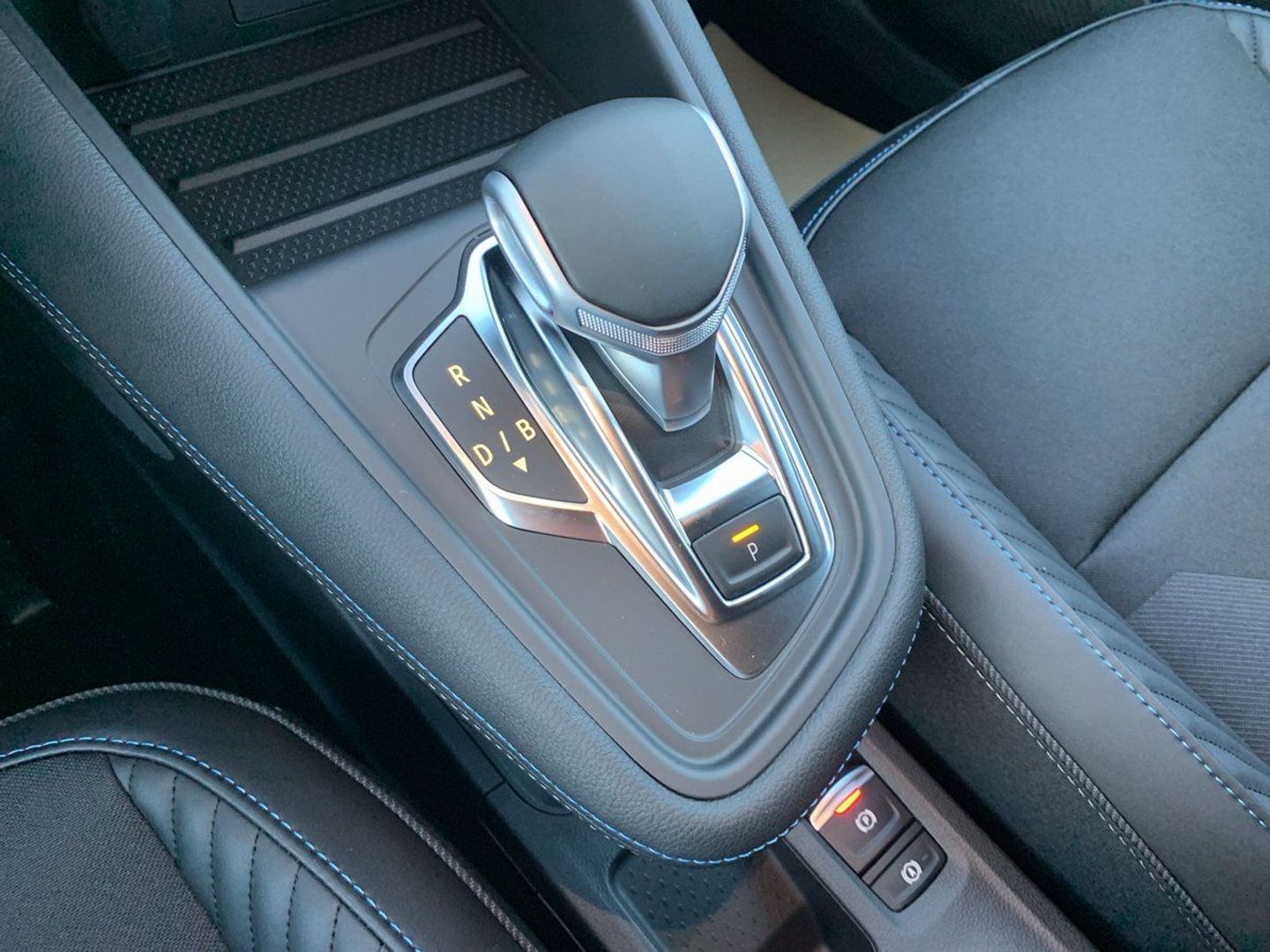 RENAULT SYMBIOZ - E-Tech full hybrid 145 Esprit Alpine