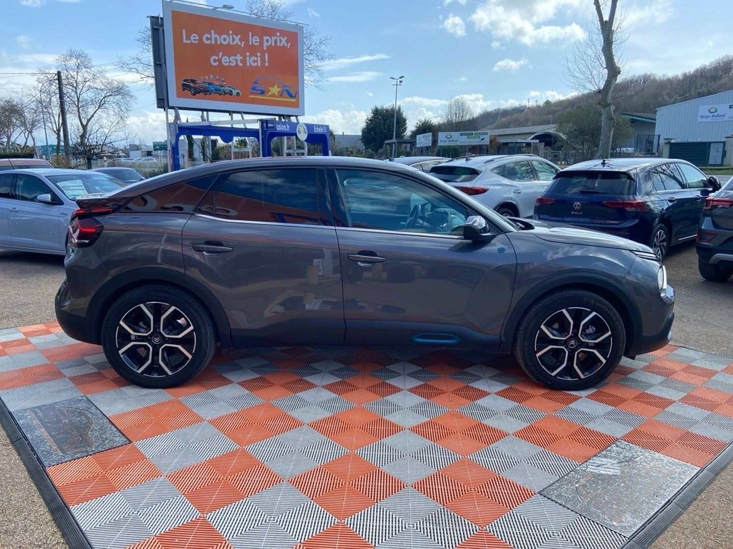 CITROEN C4 - E-C4 136(100kW) SHINE PACK Toit Ouvrant 11kW Alarme