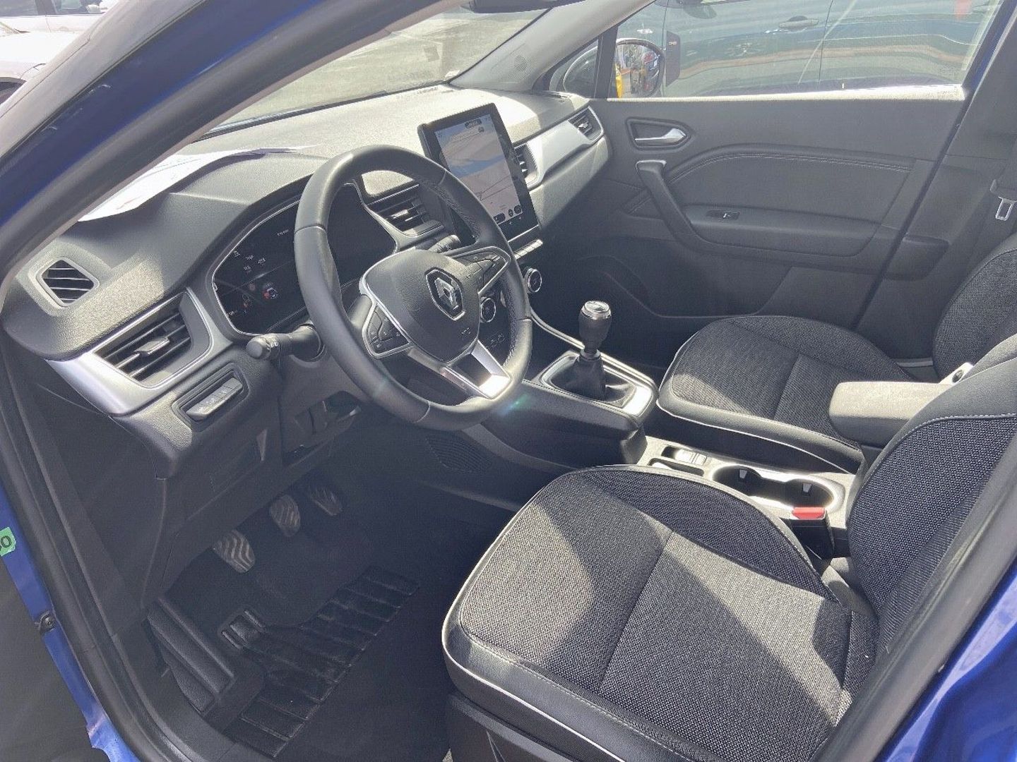 RENAULT CAPTUR - TCe 90 BV6 TECHNO GPS 9.3" Caméra 360° Barres de Toit