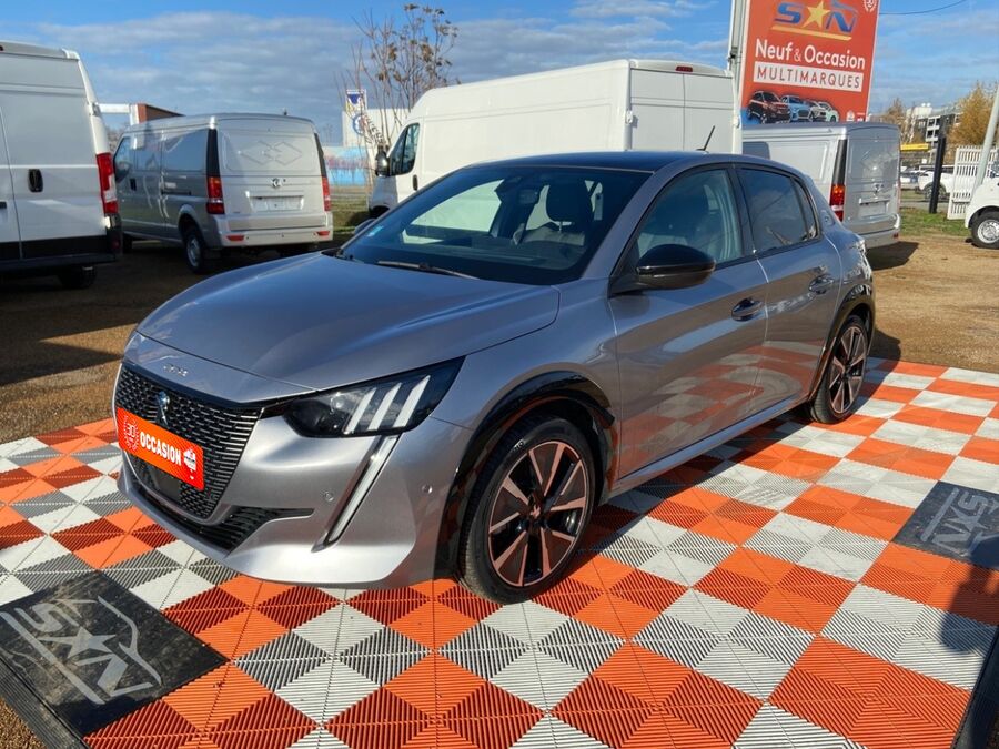 PEUGEOT 208 - ELECTRIQUE 136 GT GPS Caméra Toit Pano ADML 11kW