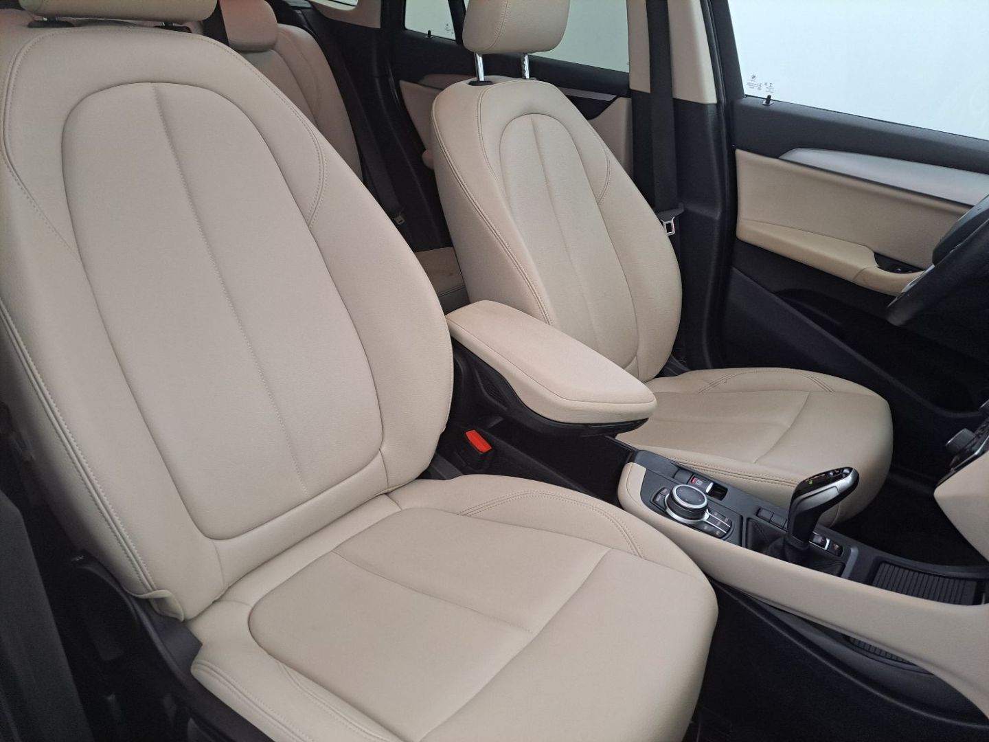 BMW X1 - sDrive 18d 136 LOUNGE BVA8