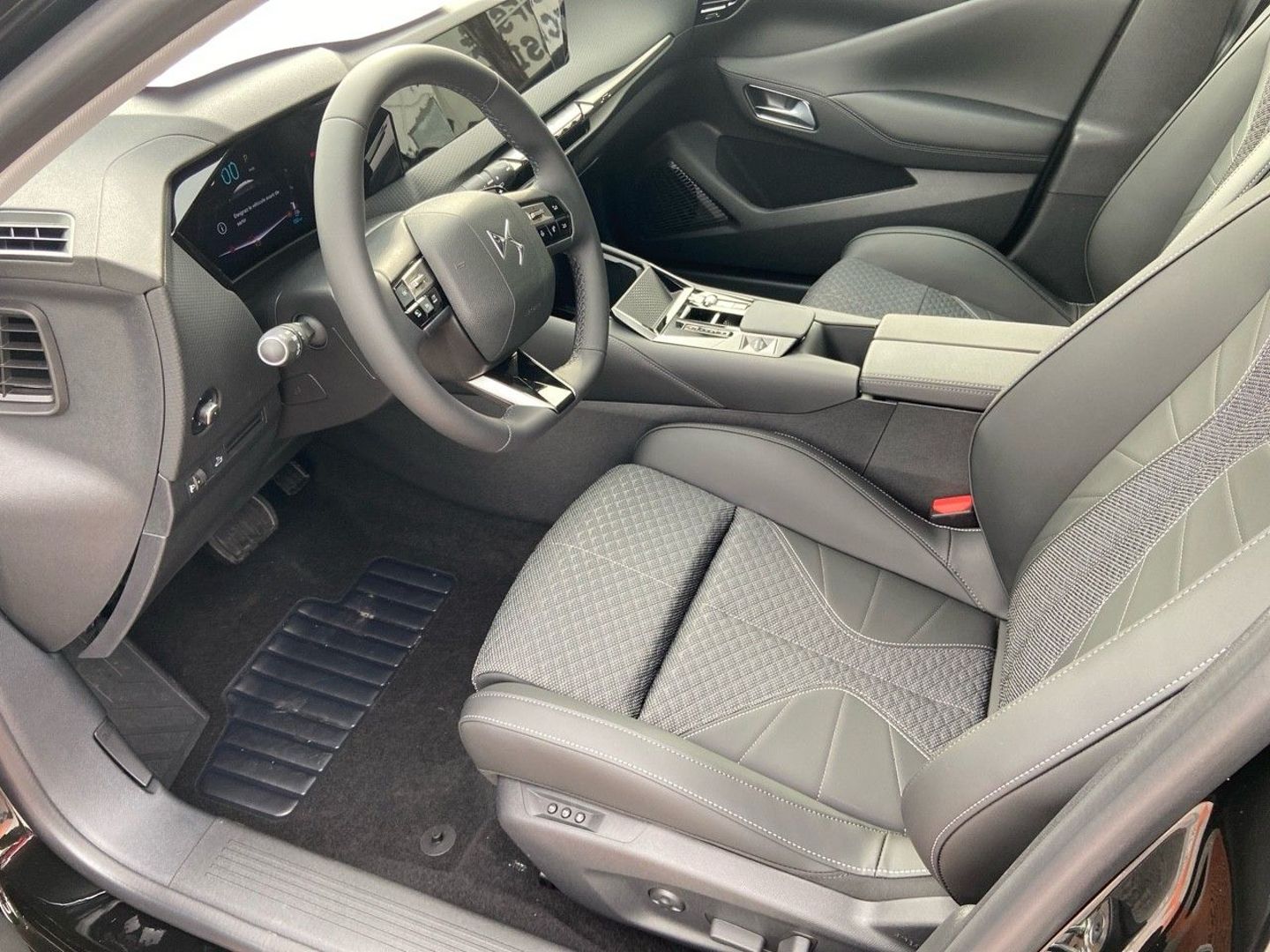 DS DS4 - Hybride 136 AUTO PALLAS Pack Confort Hayon Sièges Elec. et Chauffants