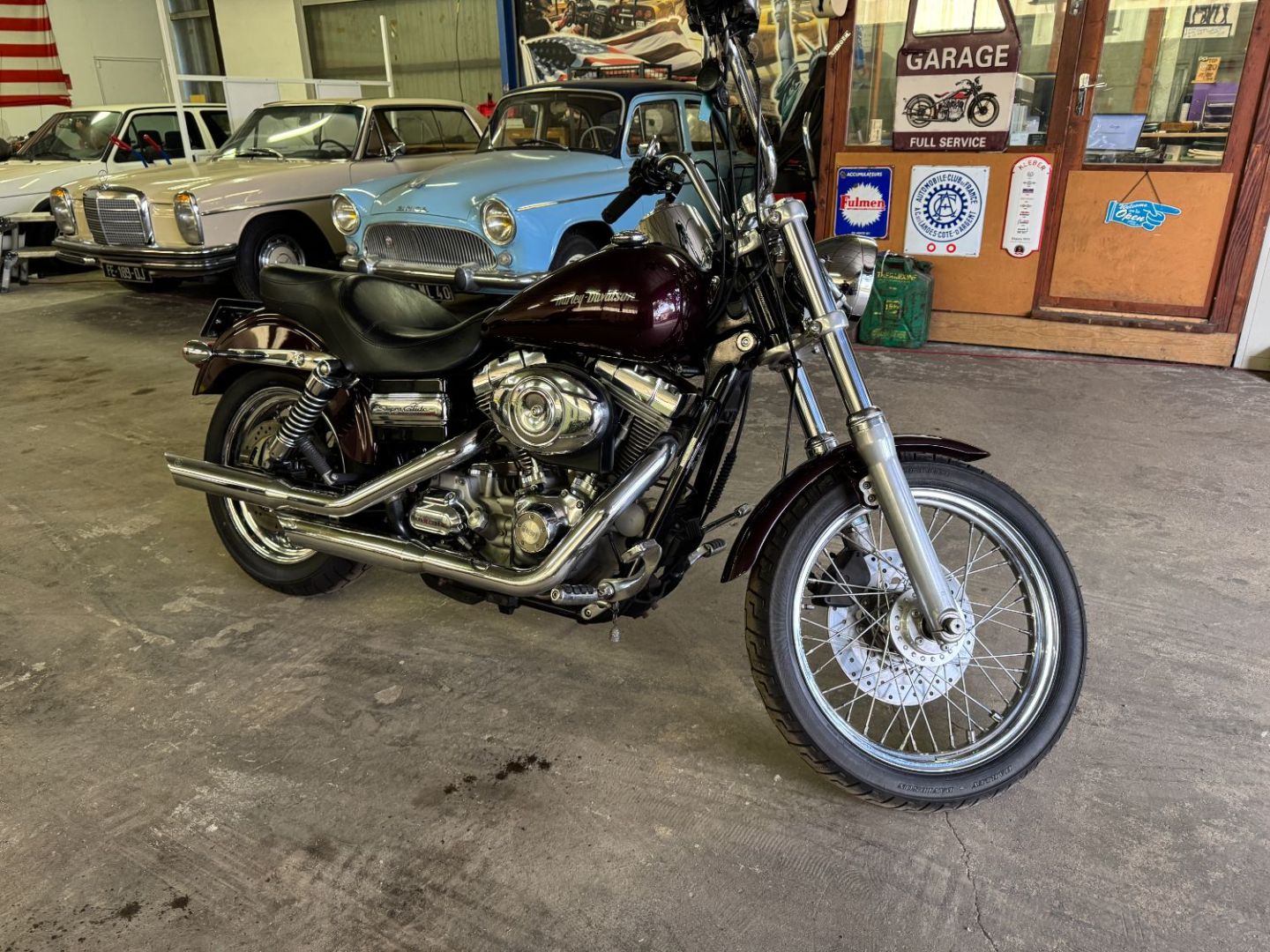 HARLEY-DAVIDSON SUPER GLIDE - FXD 1584