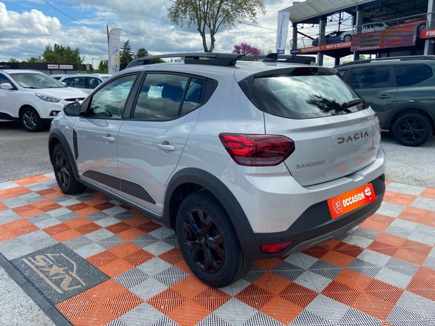 DACIA SANDERO - Tce 90 CVT STEPWAY EXTREME + GPS Caméra JA 16"