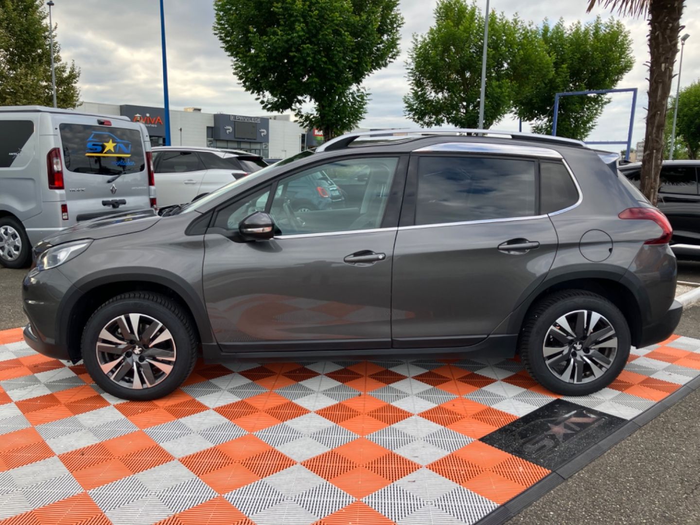 PEUGEOT 2008 - PureTech 130 BV6 ALLURE GPS Camera