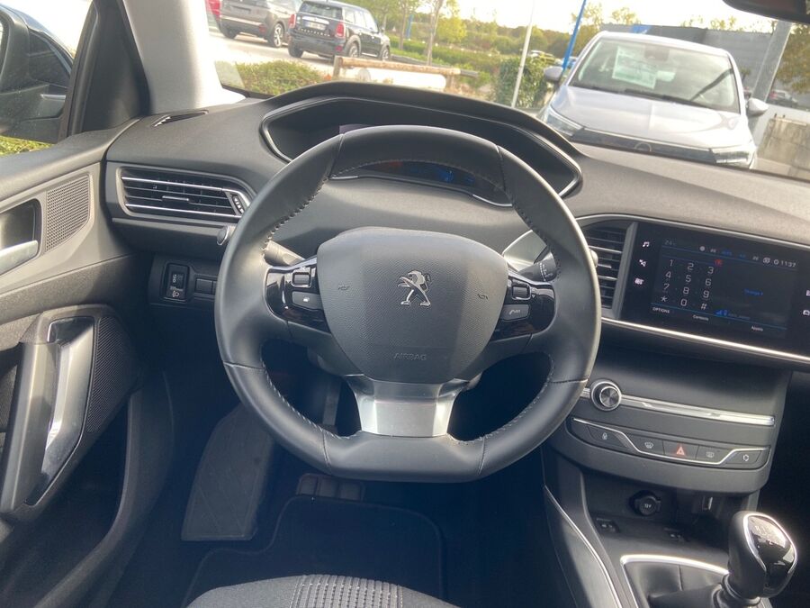 PEUGEOT 308 - BlueHDi 130 BV6 ALLURE PACK Sièges Elec Angles Morts