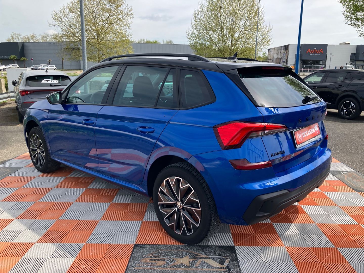 SKODA KAMIQ - 1.5 TSI 150 BV6 STYLE Caméra JA 17" Black Pack