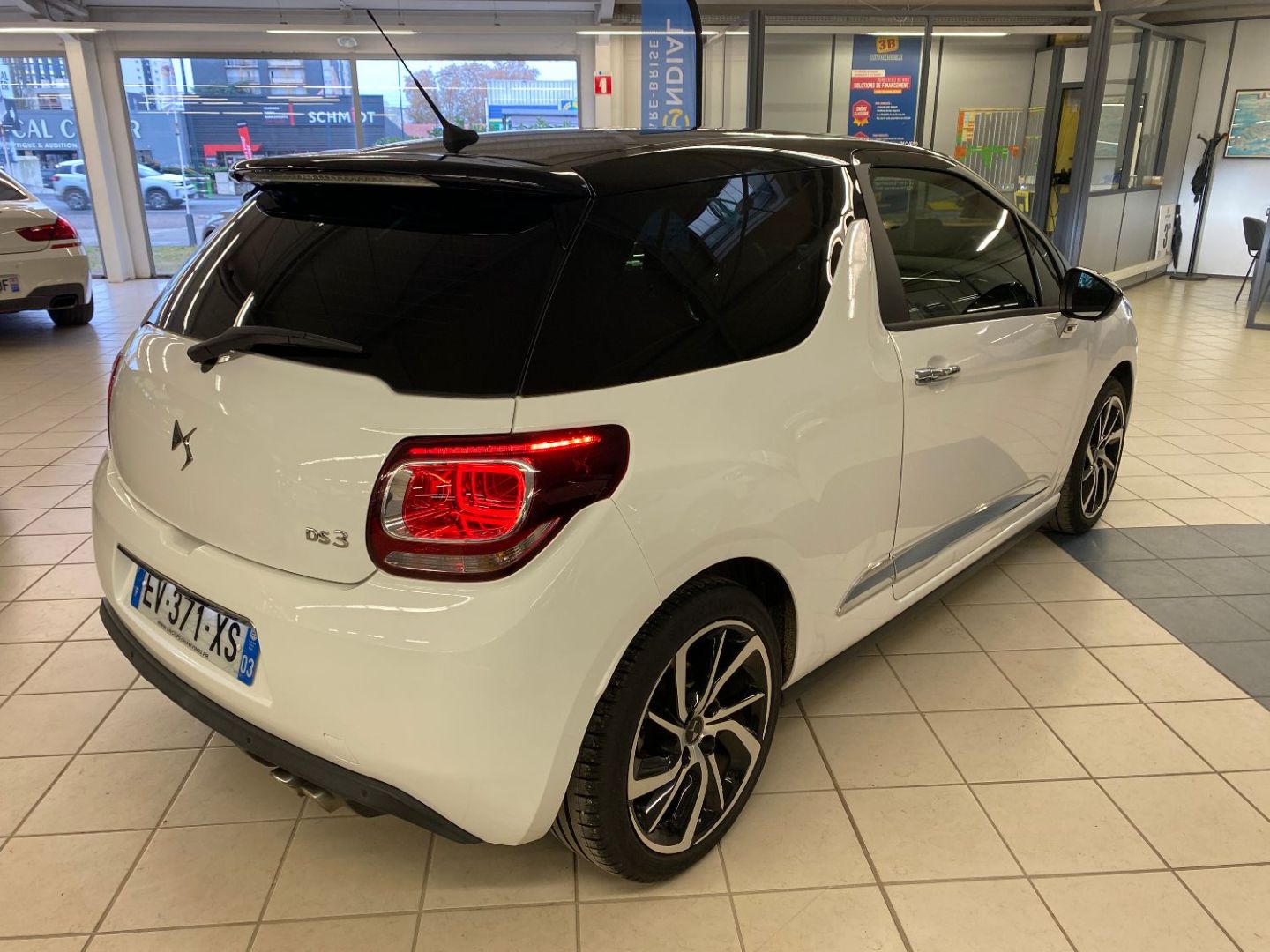 DS DS3 Phase 2 - 1.2 Pure Tech 130cv performance line