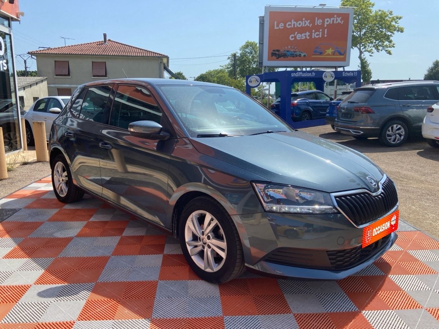 SKODA FABIA - 1.0 TSI 95 AMBITION Caméra JA 15"