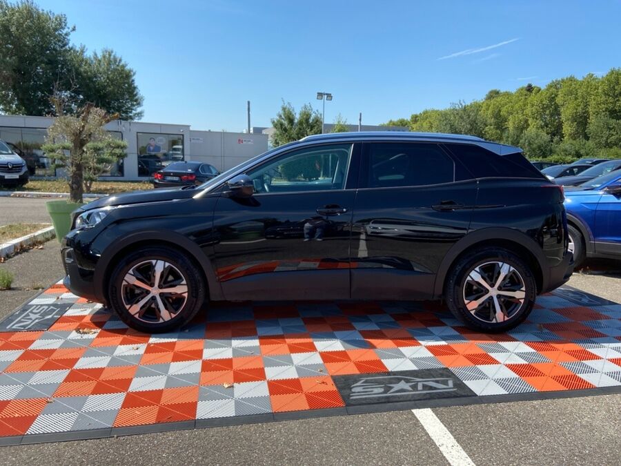 PEUGEOT 3008 - BlueHDi 130 EAT8 ACTIVE Business GPS Caméra Grip