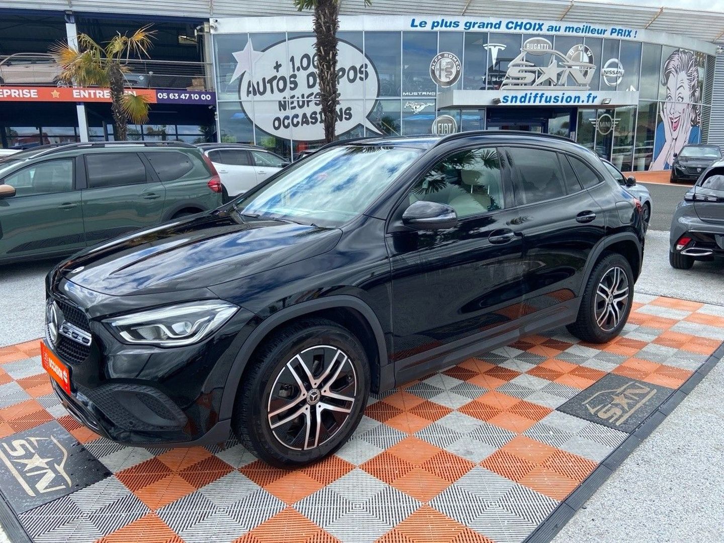 MERCEDES-BENZ GLA - 200 PROGRESSIVE LINE 163 PACK PREMIUM