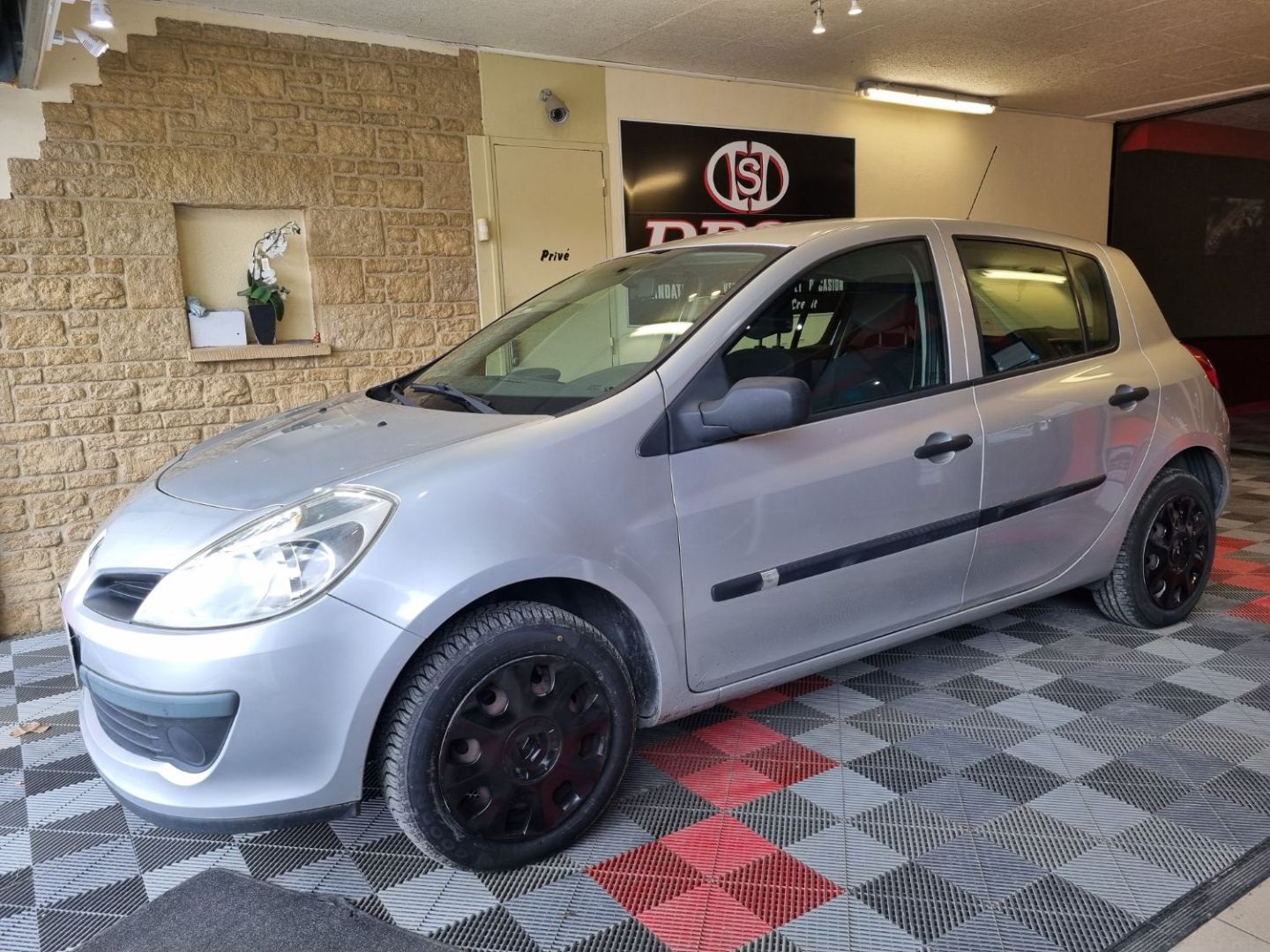 RENAULT CLIO III 1.2L CLIM DISTRI VIDANGE NEUF