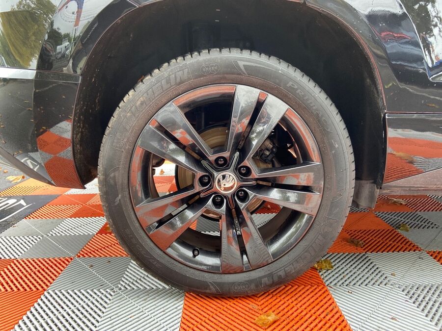 SKODA KAROQ - 1.5 TSI 150 ACT BV6 SPORTLINE GPS Caméra