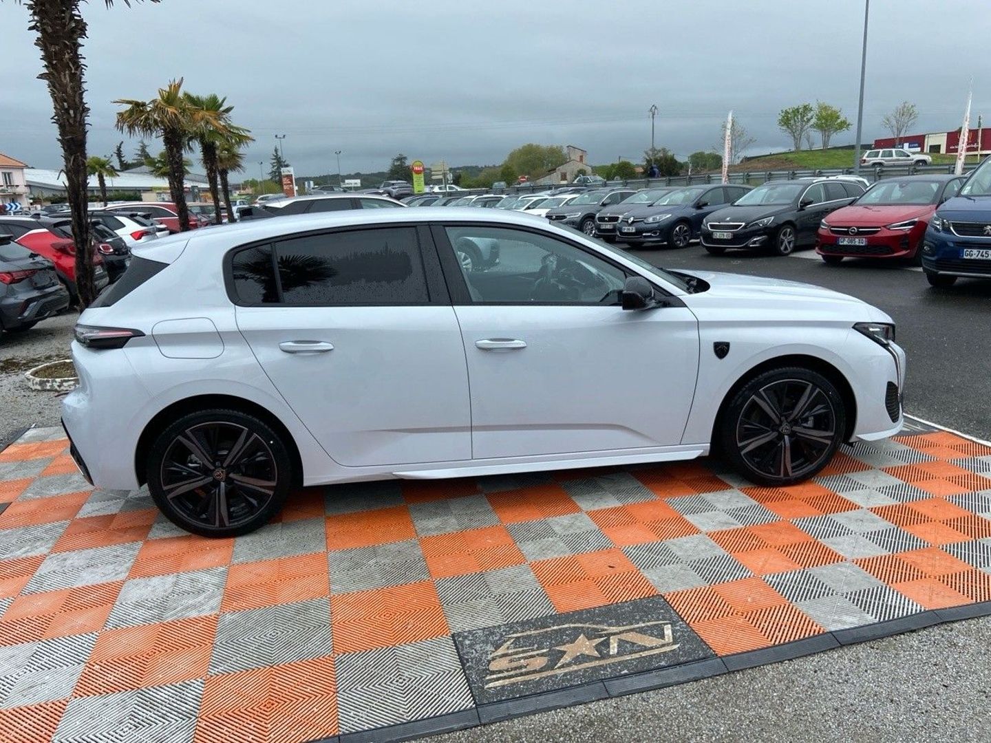 PEUGEOT 308 - BlueHDi 130 EAT8 GT Pack Vision 360° & Drive Assist Plus