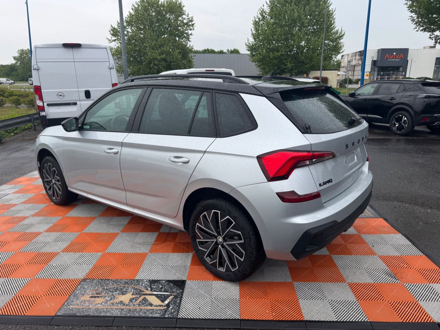 SKODA KAMIQ - 1.5 TSI 150 BV6 STYLE Caméra JA 17" Black Pack