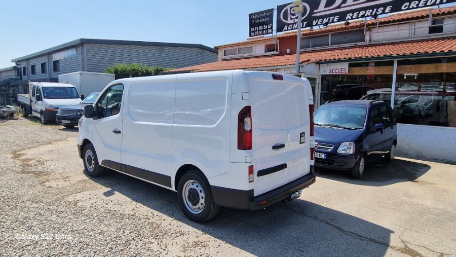 RENAULT TRAFIC NEUF - 150 CH GPS CLIM REGUL L1H1 RED EDITION