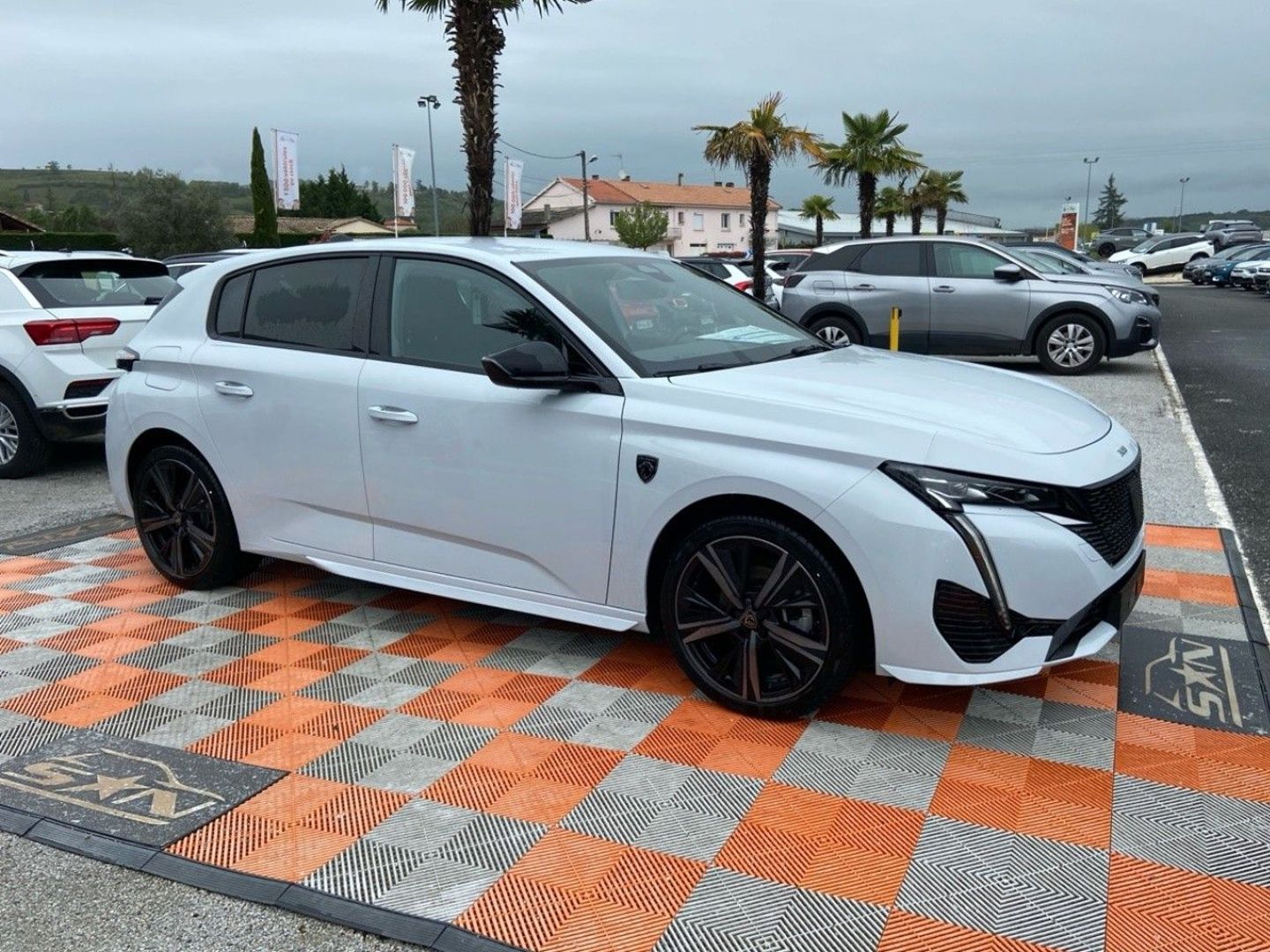 PEUGEOT 308 - BlueHDi 130 EAT8 GT Pack Vision 360° & Drive Assist Plus