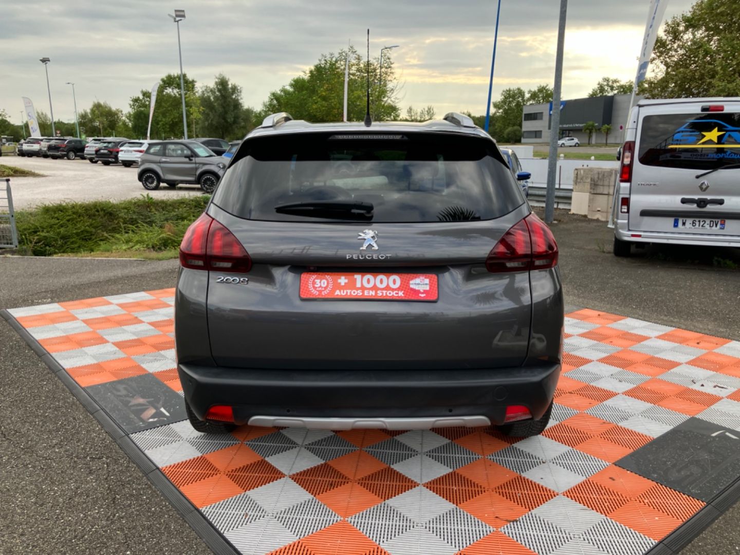 PEUGEOT 2008 - PureTech 130 BV6 ALLURE GPS Camera