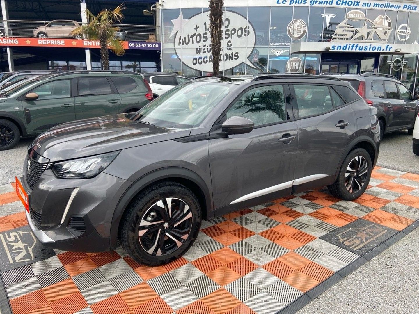 PEUGEOT 2008 1.5 BLUEHDI 130 EAT8 ALLURE