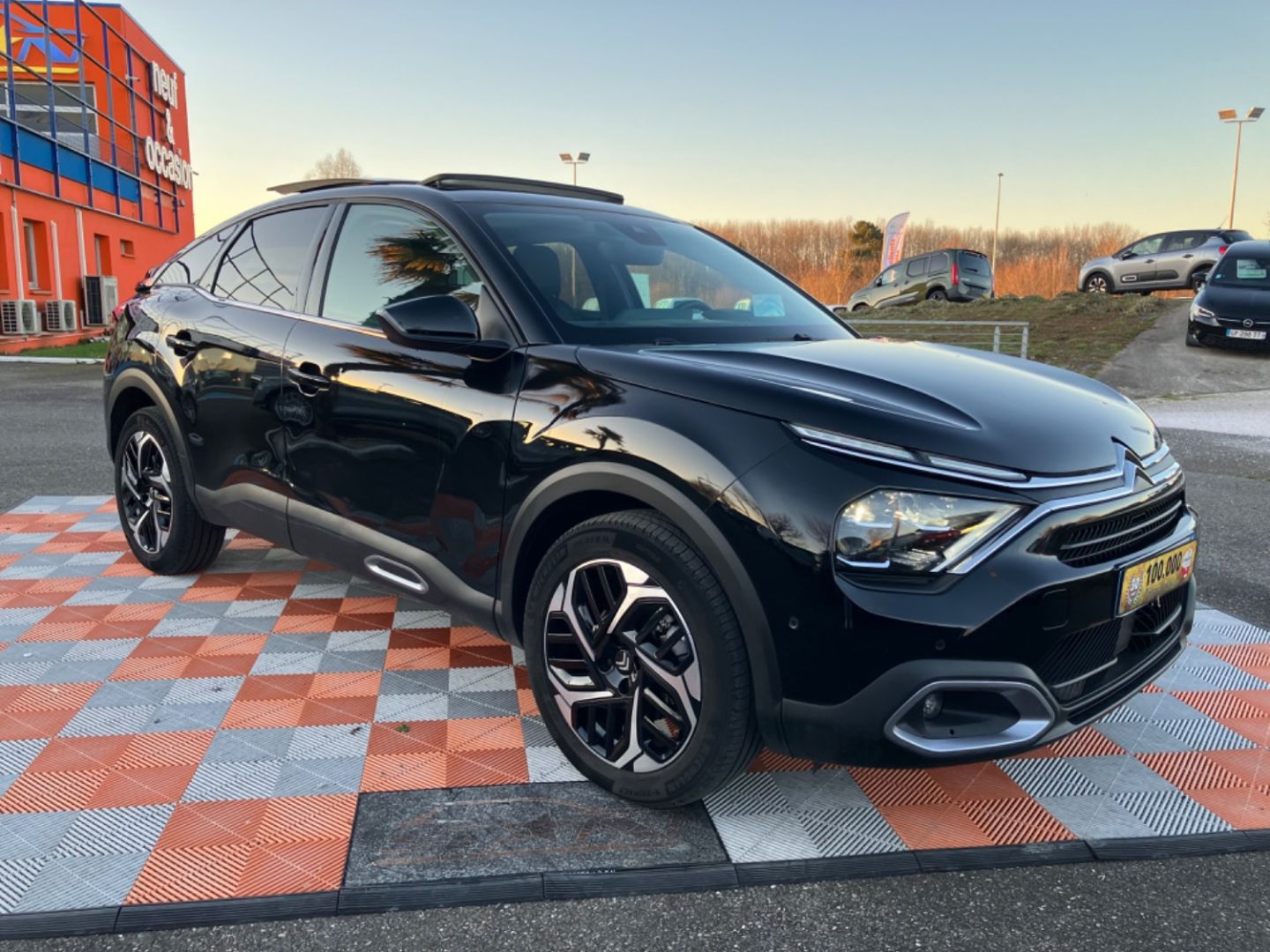 CITROEN C4 - PureTech 130 EAT8 SHINE PACK Toit Ouvrant