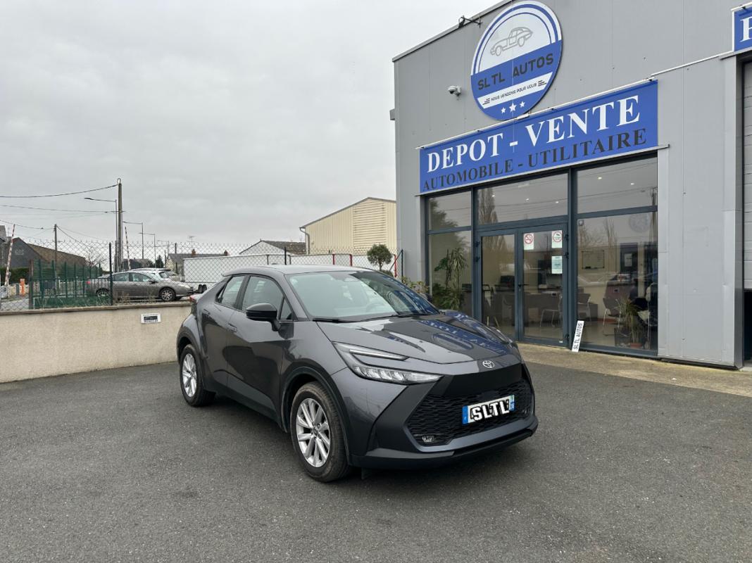 TOYOTA C-HR - 1.8 140 CH HYBRIDE DYNAMIQUE / GARANTIE 2 ANS (2024)